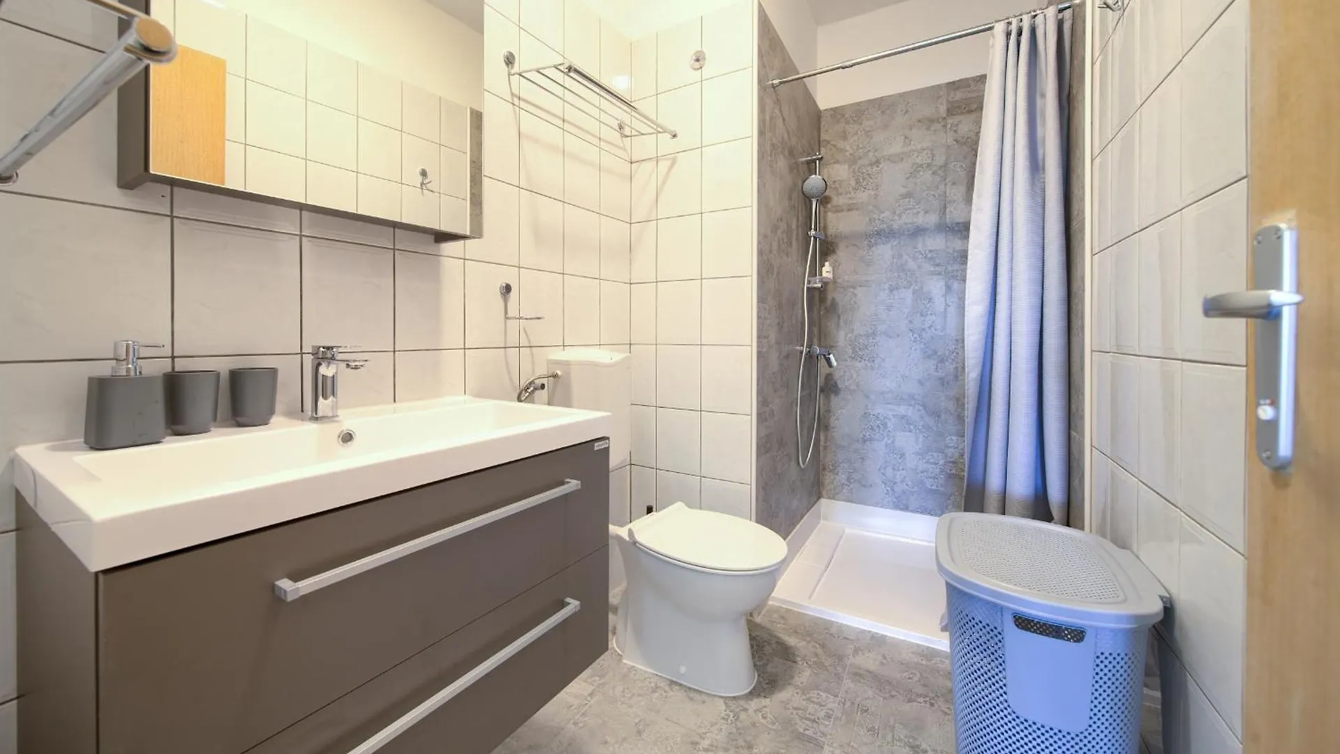 Vineyard Apartment Vrbnik 0*,